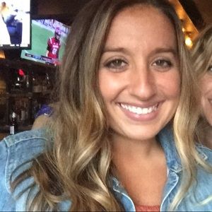 Meet your Posher, Alyssa